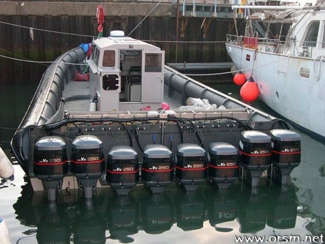 2000 hp drug runner boat
