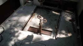 fuel tank hoisting 1.jpg