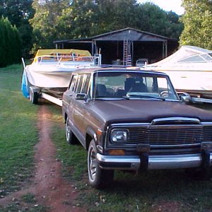 85 Jeep 002