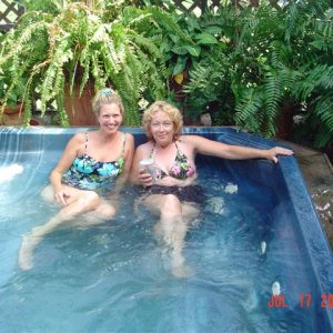 Now for a fresh water washdown...and another Pina Colada... (extra pineapple juice and a topper of Meyers dark rum on top please)!  What a weekend!