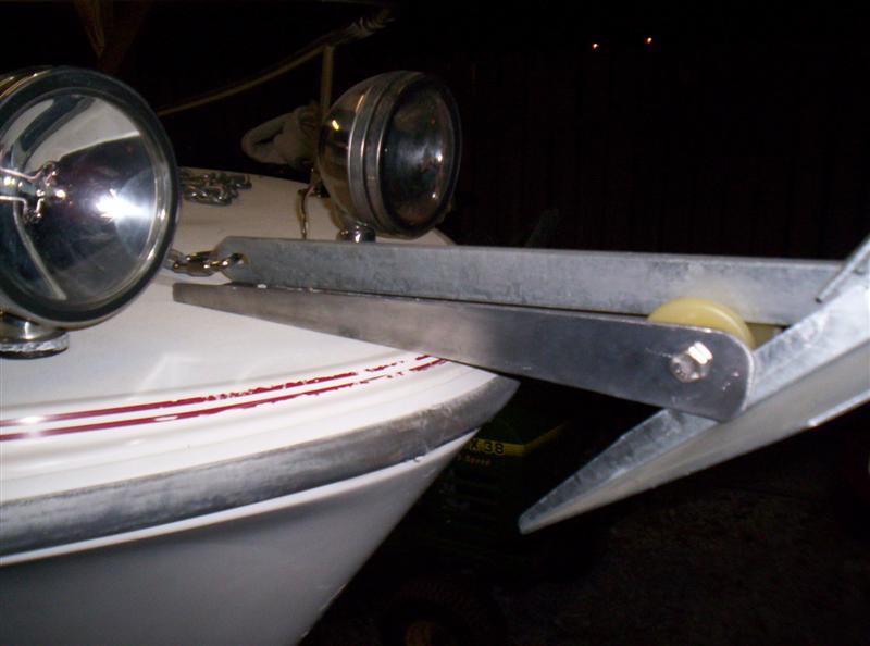 Anchor roller side